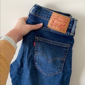 Blue Levi’s Jeans